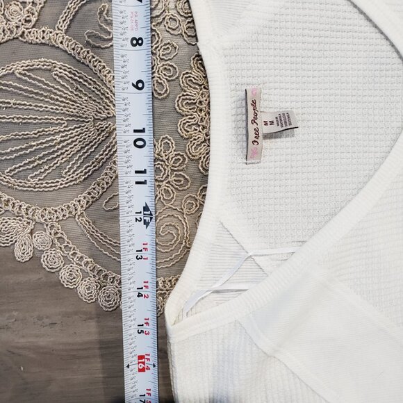 Free People Women's Santa Clara Thermal Long Sleeve Pullover White Size M - Picture 8 of 10